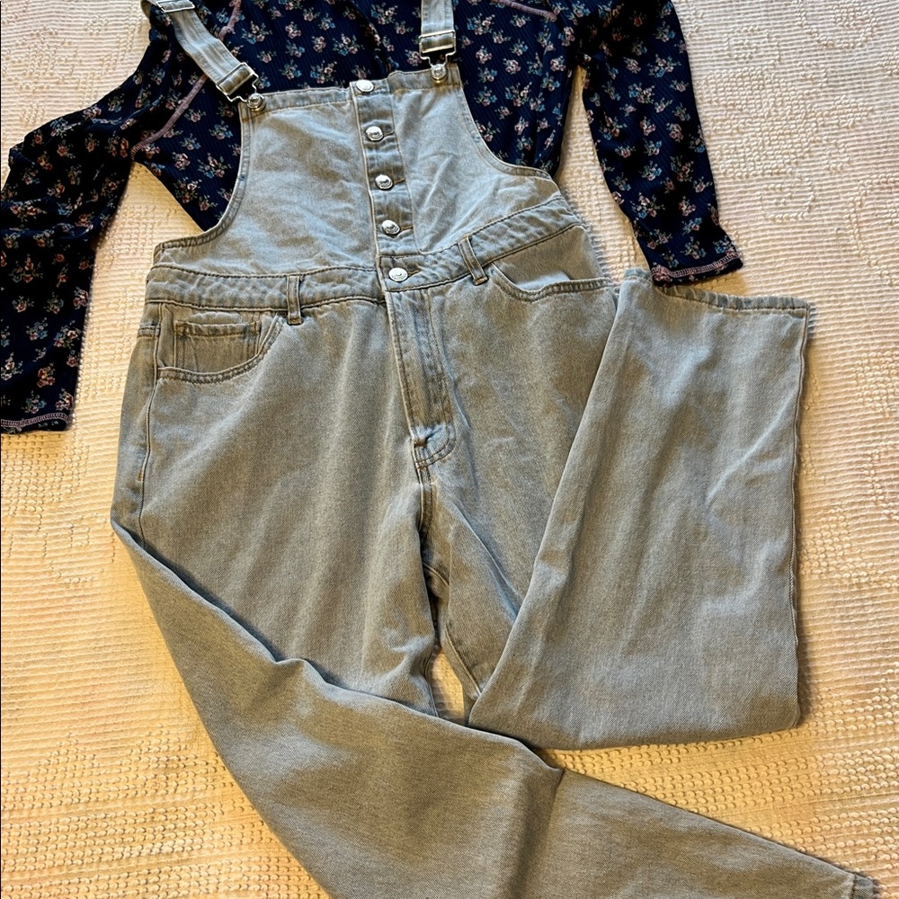 Precious FOREVER 21 Overalls